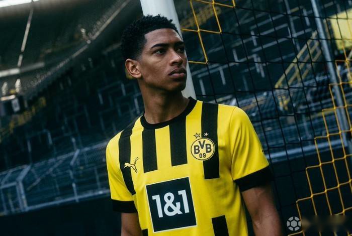 李霄鹏：希望球队能发挥出应有水平，明天奉献一场精彩的比赛（李霄鹏：期待球队发挥本色，明日奉献精彩一战）