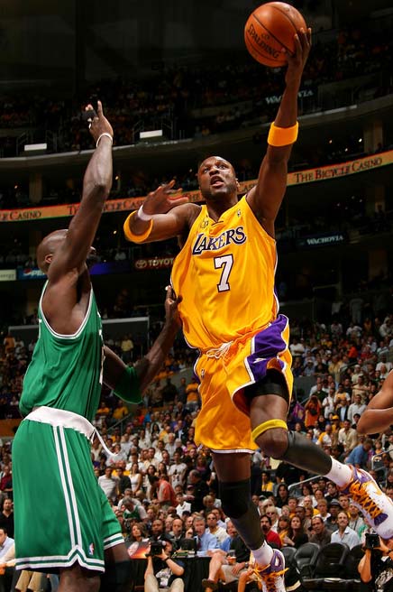 重返首发，罗德里戈欧冠对曼城进过4球，比对其他对手都要多（罗德里戈回归首发：欧冠对阵曼城已进4球，为其对单一对手最多）