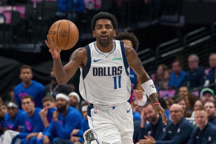 尤文客战紫百合大名单：伊尔迪兹领衔，凯利、卡瓦尔回归（尤文出征紫百合名单公布：伊尔迪兹担纲，凯利与卡瓦尔复出）