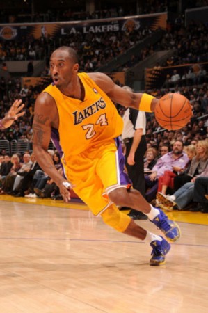 尼日利亚非洲杯大名单：奥斯梅恩领衔，卢克曼、伊沃比在列（尼日利亚公布非洲杯大名单：奥斯梅恩领衔，卢克曼、伊沃比入选）