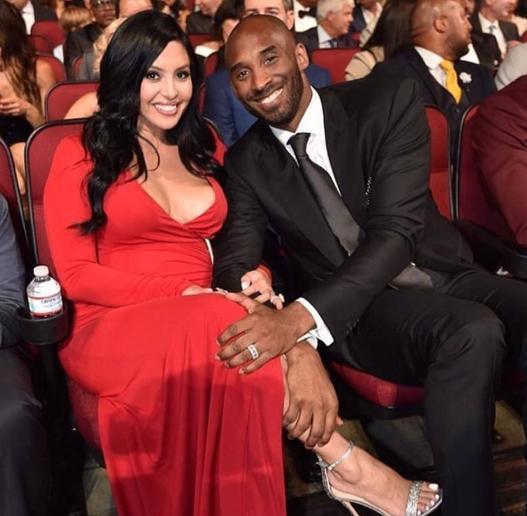 意媒：小法以后留在意甲可能性不大，大概率会前往巴萨或曼城（意媒：小法意甲前景不乐观，或转投巴萨或曼城）