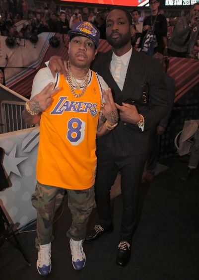 莱万传记：巴萨曾要求停止进球，不然需付给拜仁250万奖金（传记披露：巴萨曾劝莱万暂缓进球，否则将向拜仁支付250万奖金）